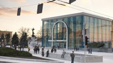 Возле площади Конституции временно запретят парковку автомобилей