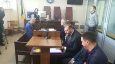 Добкин явился на суд по «кооперативной схеме» (фоторепортаж)