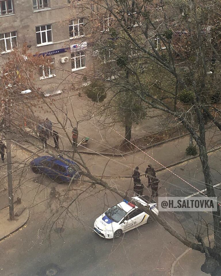 В центре Харькова заминировали авто (фото)