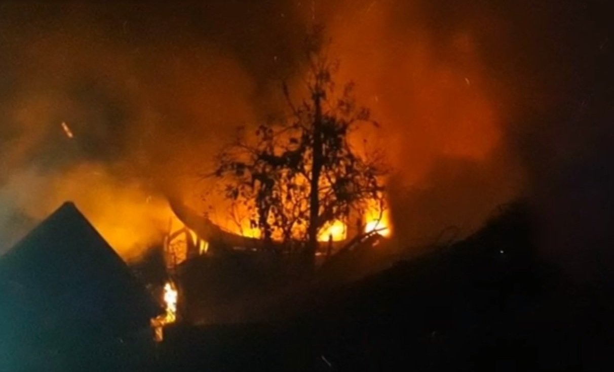 Під Харковом кілька сімей ледь не стали безхатченками через сусідів (відео)
