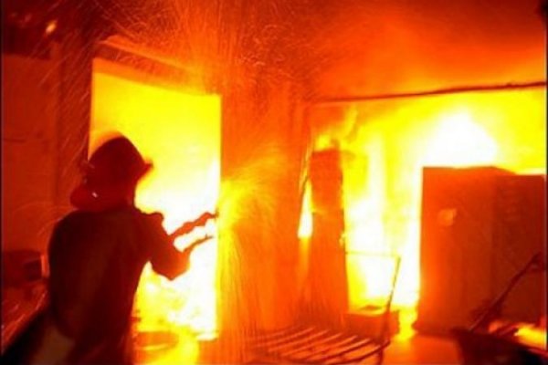 Пожар в центре Харькова: бойцы ГСЧС спасли двух человек