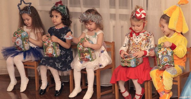 Харьковские дети получат более 100 тысяч новогодних подарков