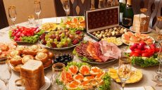 Продукты к новогоднему столу выгодно закупить сейчас