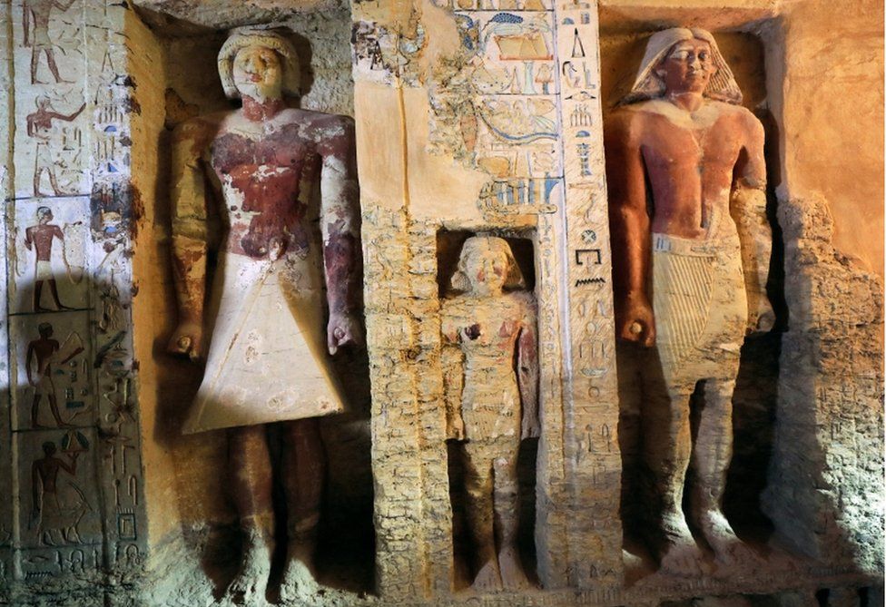 В Египте обнаружили нетронутую древнюю гробницу (фото)