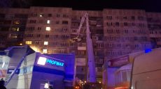В России достают из-под завалов жильцов взорвавшегося дома (видео)
