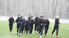 В обласному вищому училищі фізкультури та спорту відкрили футбольне поле зі штучним покриттям (відео)