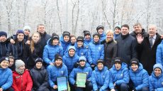 В областном высшем училище физкультуры и спорта открыли футбольное поле (фото)