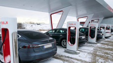 Маск пообещал расширить сеть скоростных заправок для электромобилей Tesla до Киева