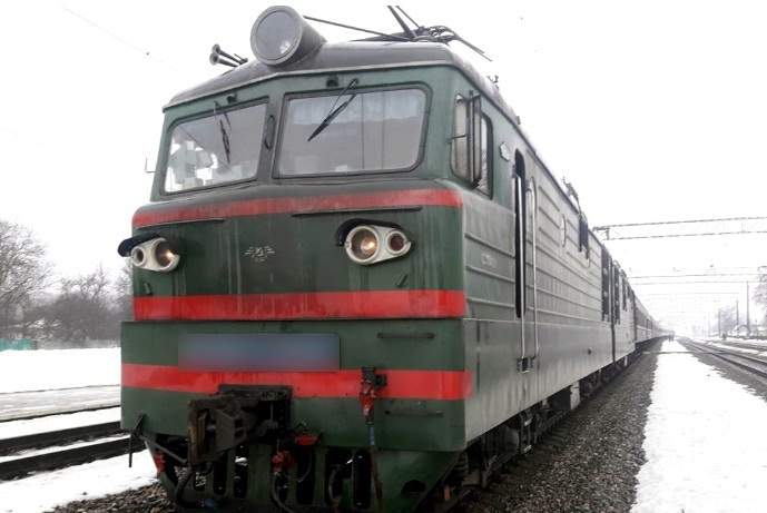 В Харькове поезд сбил женщину