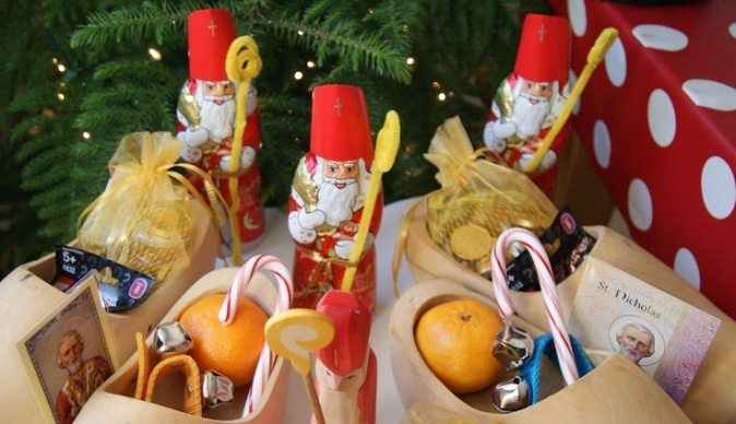 Зимові речі та солодощі до дня Святого Миколая отримали благодійні організації (відео)