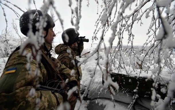 Сутки на Донбассе: от пули снайпера погиб украинский военный
