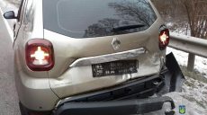 На Окружной столкнулись Volkswagen Transporter и Renault Duster (фото)