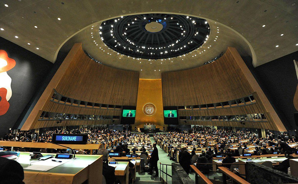 Генассамблея ООН призвала Россию вывести войска из Крыма