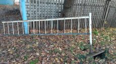 На Харьковщине мужчина украл оградку с могилы (фото)