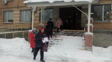 На Харьковщине сообщили о заминировании суда (фоторепортаж)