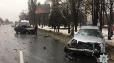 На Юбилейном столкнулись Mazda 826 и Audi