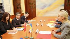 Светличная встретилась с Послом Албании в Украине