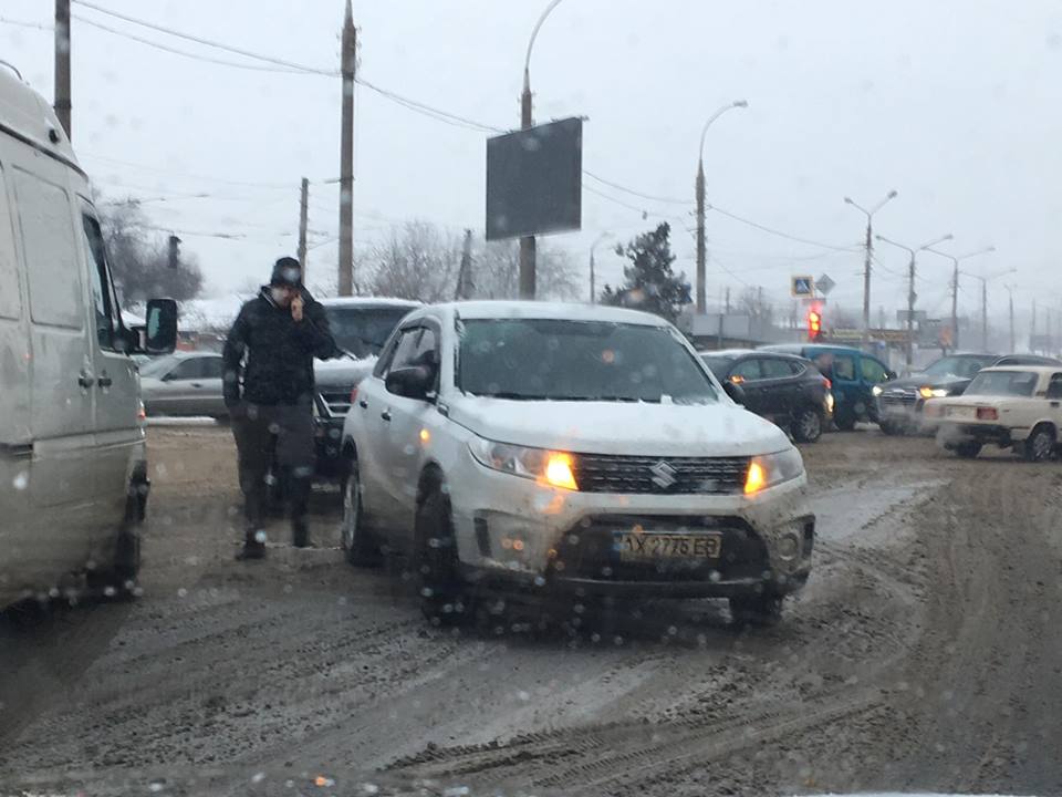 На Академика Павлова Mitsubishi протаранил Saab (фото)