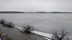 На водоемах Харьковщины – нестойкий ледяной покров (фото)