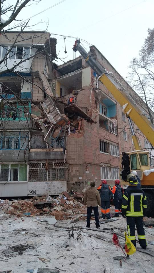 Взрыв в Фастове: спасатели нашли тела двоих погибших (фото)