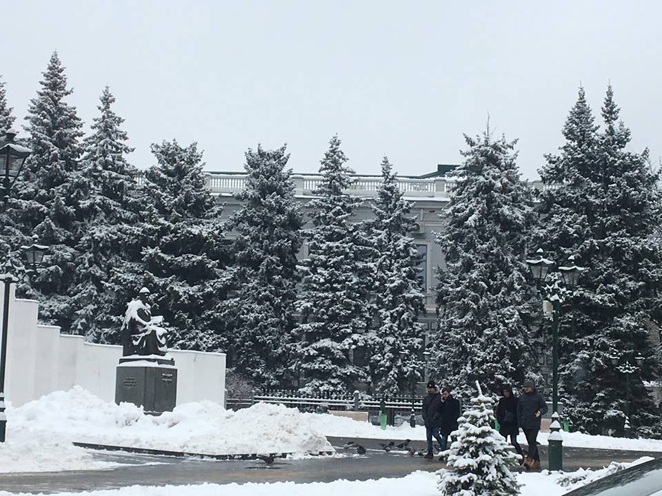 Харьков покрыло снегом (фоторепортаж)