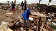 Цунами привело к многочисленным жертвам в Индонезии (фото, видео)