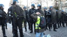 Во Франции – рекордное число задержаний демонстрантов полицией