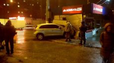 На Валентиновской пострадал водитель Mitsubishi (фото)