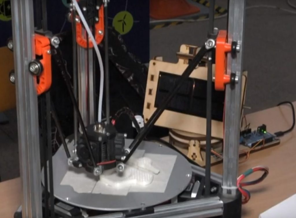 У Харкові презентували новітній 3D-прінтер (відео)