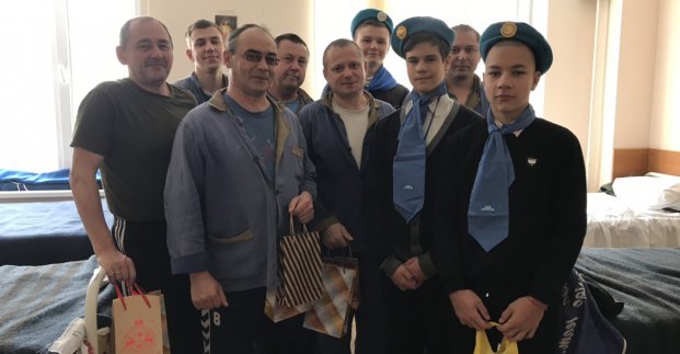 Харьковские школьники встретились с защитниками Украины (фото)