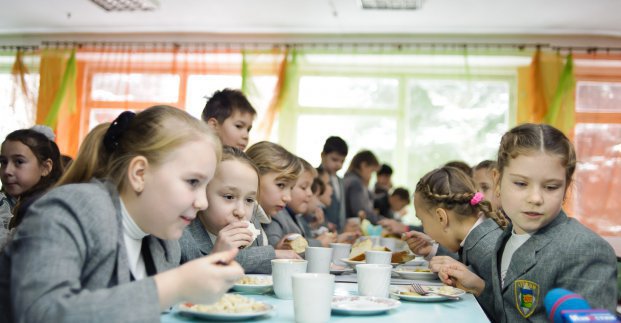 В школах и детских садах Харькова подорожает питание