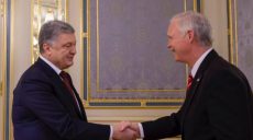 Освобождение украинских моряков: Порошенко встретился с сенатором США