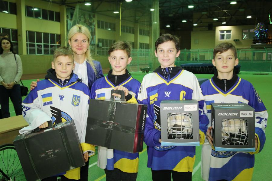 У спортивній школі «ХТЗ» завершили капітальний ремонт легкоатлетичного манежу (відео)