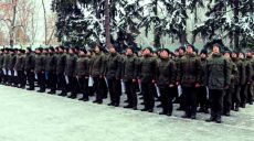 Харьковские военнослужащие поддержали пленных украинских моряков (видео)