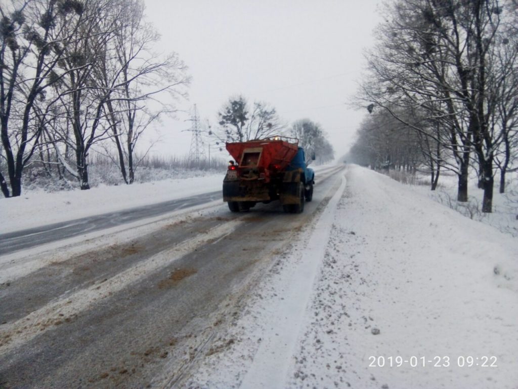 Дорожники Харьковщины работают в усиленном режиме