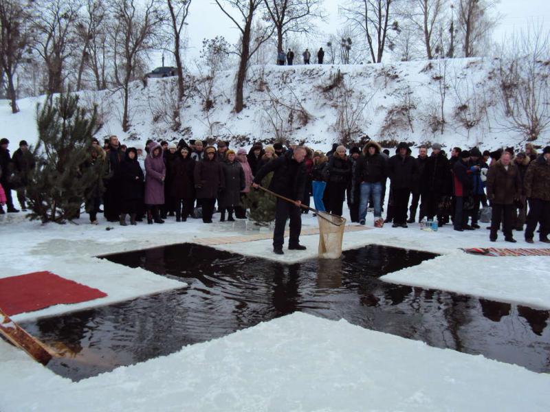 Харьковчан просят быть осторожнее во время купания на Крещение Господне