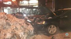 На Академика Павлова столкнулись ВАЗ 2106, Volkswagen Passat и Skoda Octavia (фото)