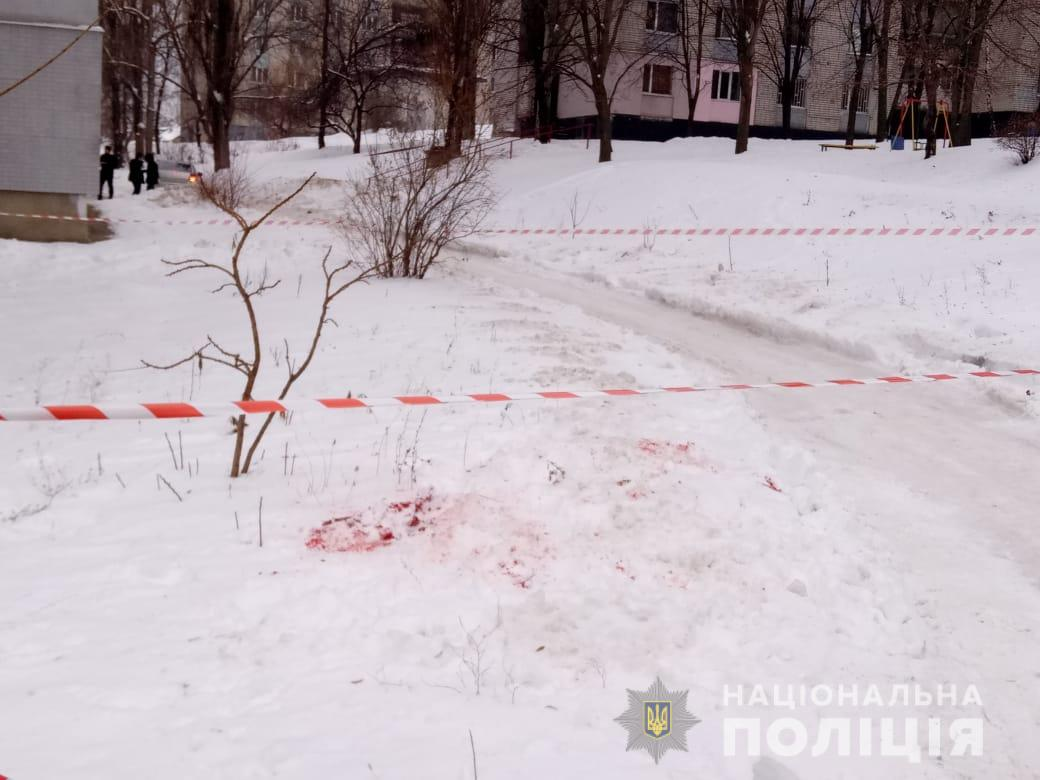Раненый полицейский находится в тяжелом состоянии, — медики