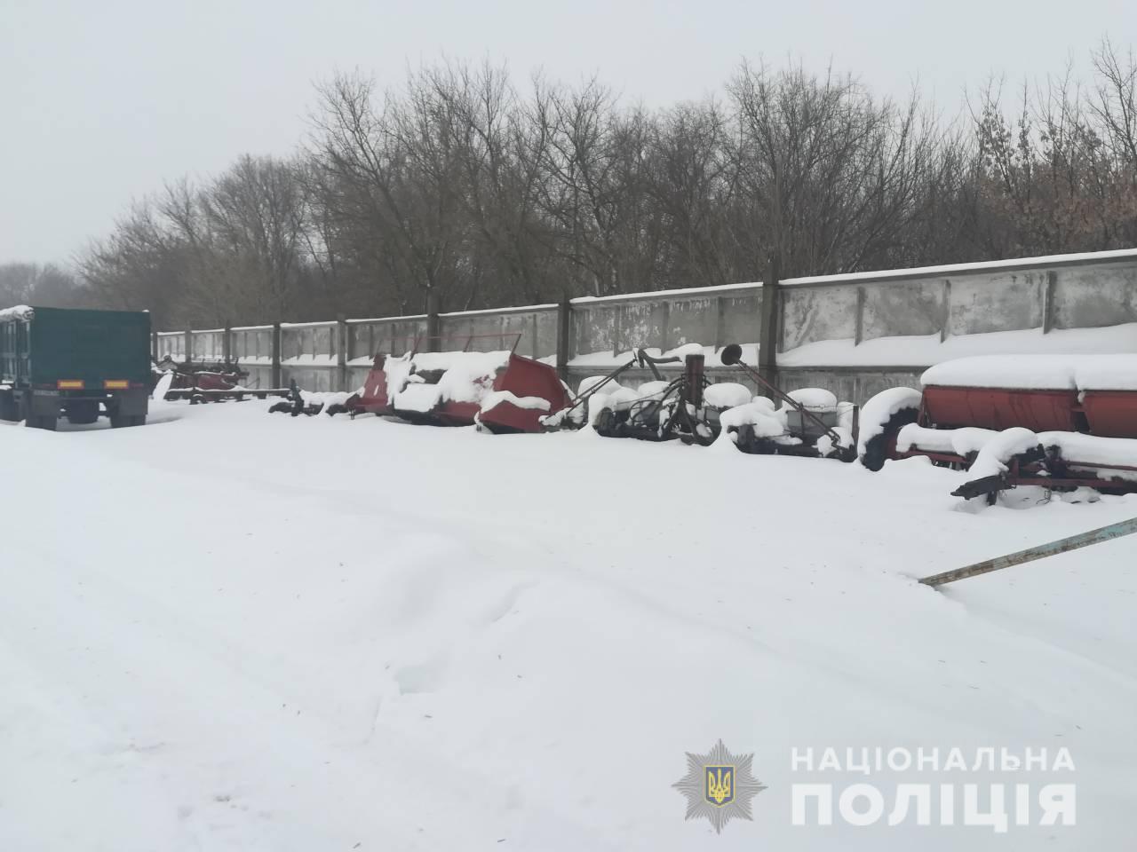 Двое жителей Харьковщины обворовали местного фермера