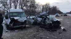 На Харьковщине в ДТП погибли четыре человека (фото)