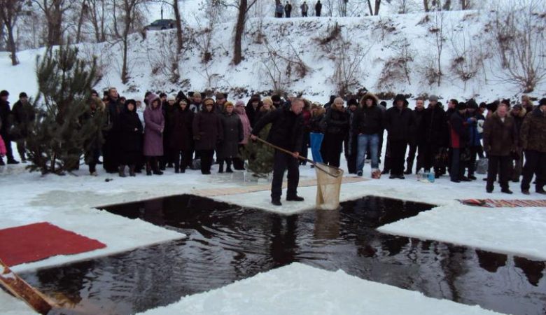 Харьковчан во время купания на Крещение Господне будут охранять спасатели и волонтеры