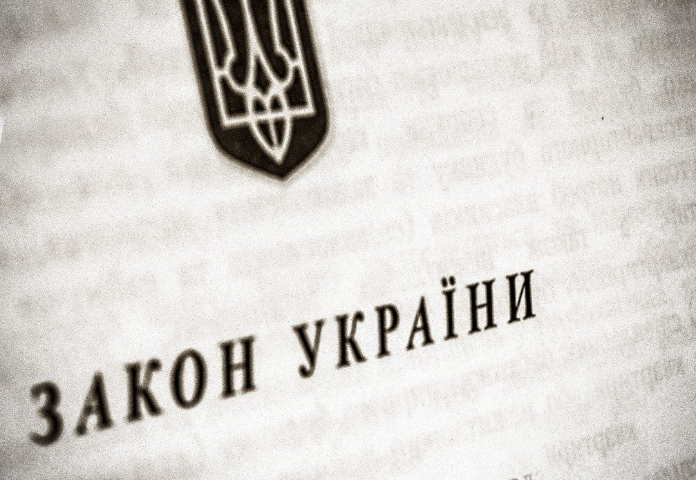 Президент подписал закон о переходе приходов в ПЦУ