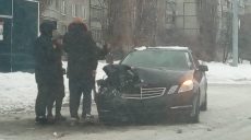 В районе Киевского райсуда произошло ДТП (фото)