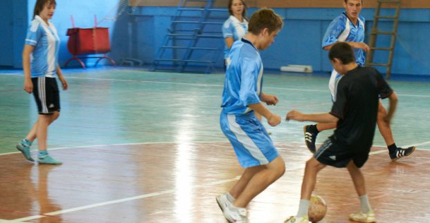 В Харькове прошли соревнования по футзалу среди школьников