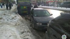 Полиция предоставила подробности тройного ДТП на пр. Науки