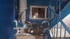 В Харькове в многоэтажке разорвало трубу мусоропровода (фото)