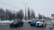 В Харькове столкнулись две иномарки (фото)