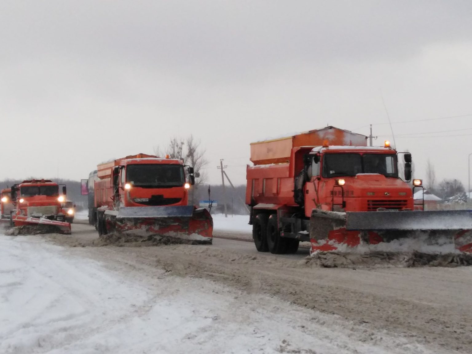 Харківщина повністю забезпечена паливно-мастильними матеріалами та протиожеледною сумішшю (відео)