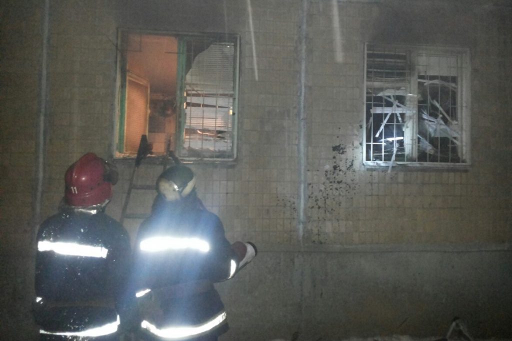 В Харькове на пожаре в пятиэтажке пострадал мужчина