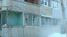 Конденсат на стінах та постійне вимикання світла: комунальне лихо в багатоповерхівці Харкова (відео)